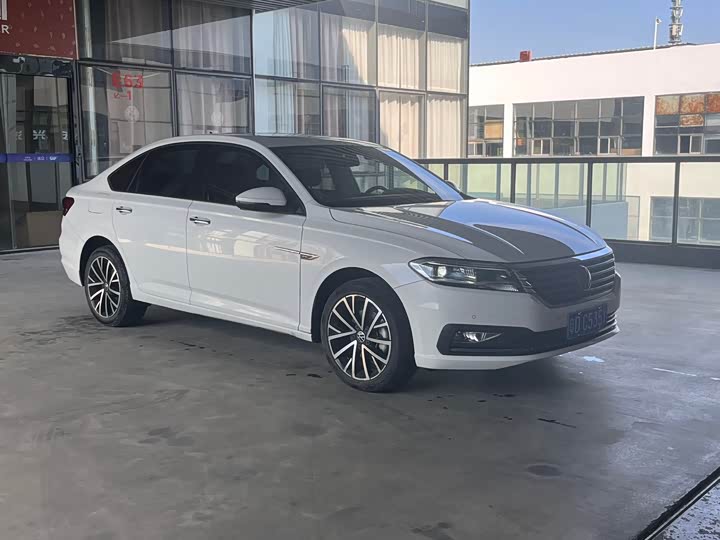 Фото 3 - Volkswagen Lavida