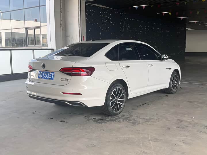 Фото 4 - Volkswagen Lavida