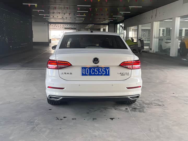 Фото 5 - Volkswagen Lavida