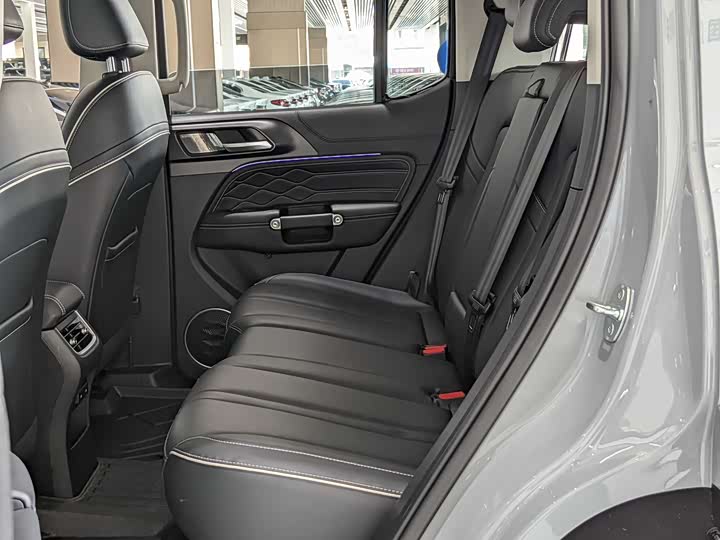 Фото 10 - Tank 300