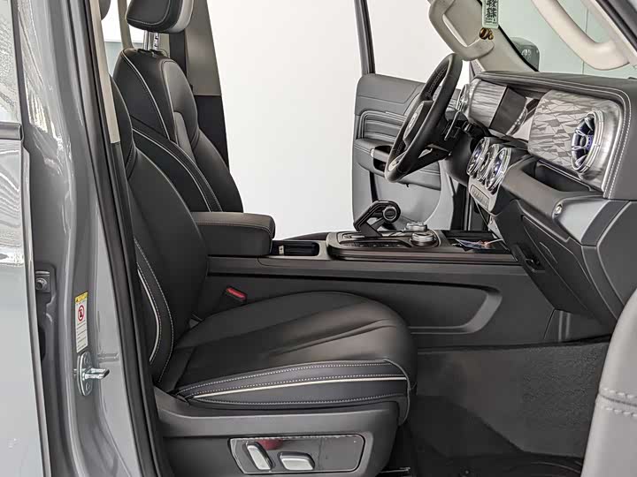 Фото 13 - Tank 300