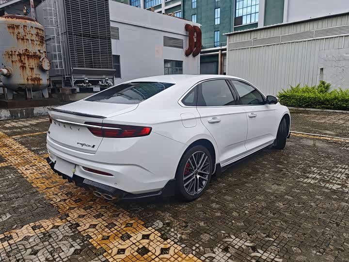 Фото 6 - Geely Preface