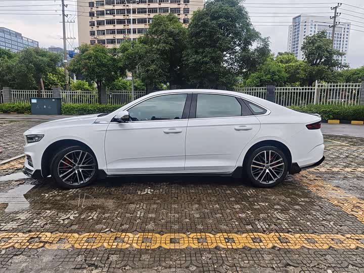 Фото 7 - Geely Preface