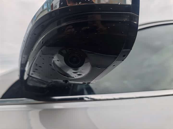 Фото 9 - Geely Preface