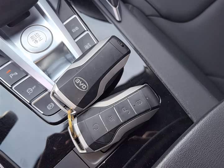 Фото 9 - BYD Song Pro