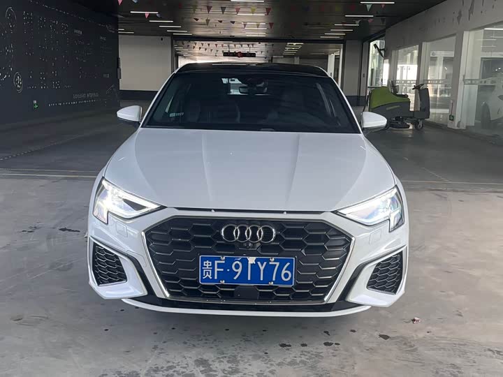Фото 2 - Audi A3