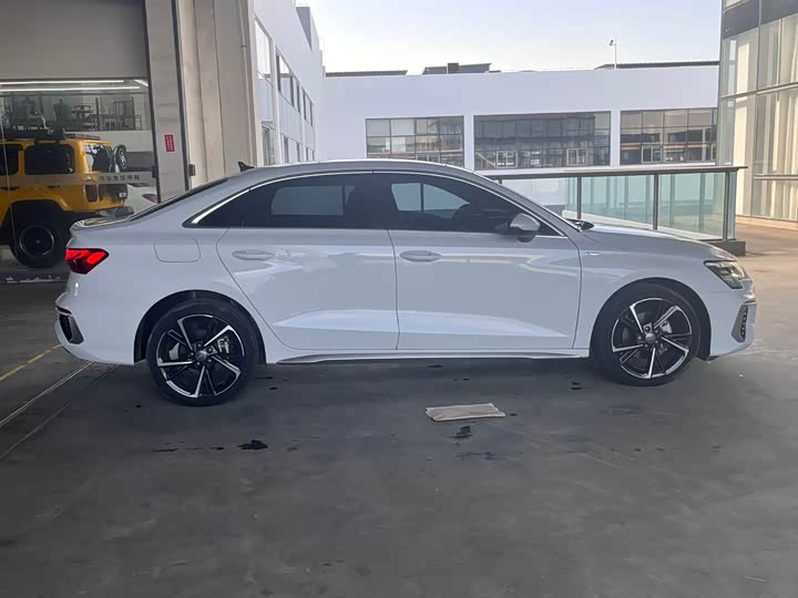 Фото 8 - Audi A3