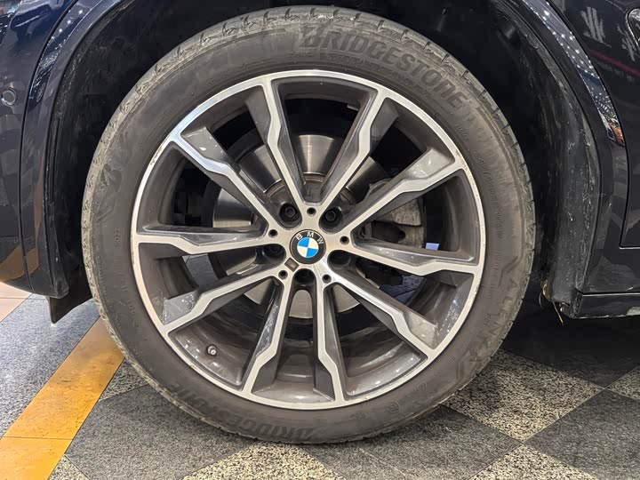 Фото 12 - BMW X3