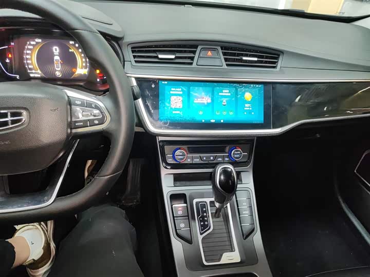 Фото 13 - Geely Emgrand GL