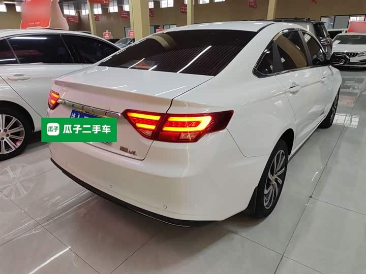 Фото 7 - Geely Emgrand GL