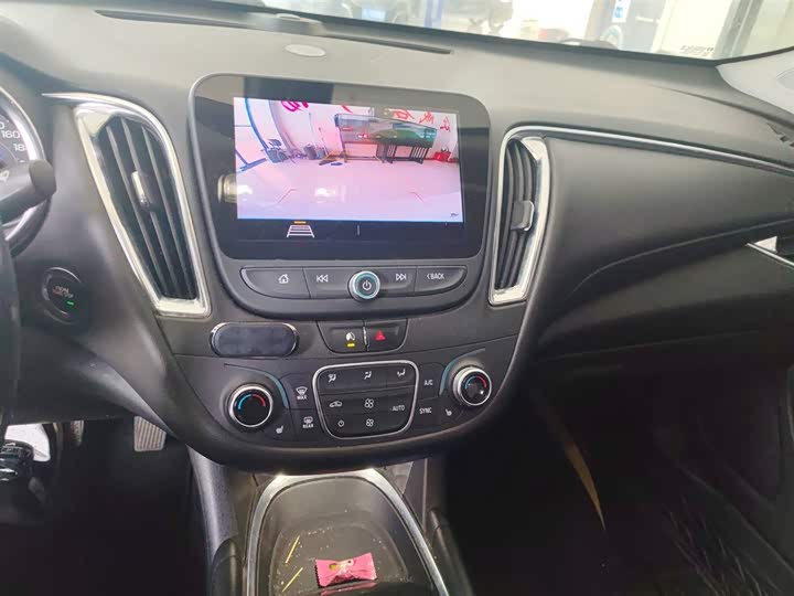 Фото 13 - Chevrolet Malibu XL