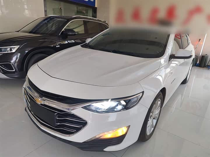 Фото 2 - Chevrolet Malibu XL