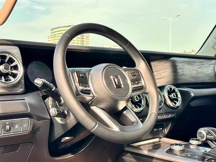 Фото 29 - Tank 300