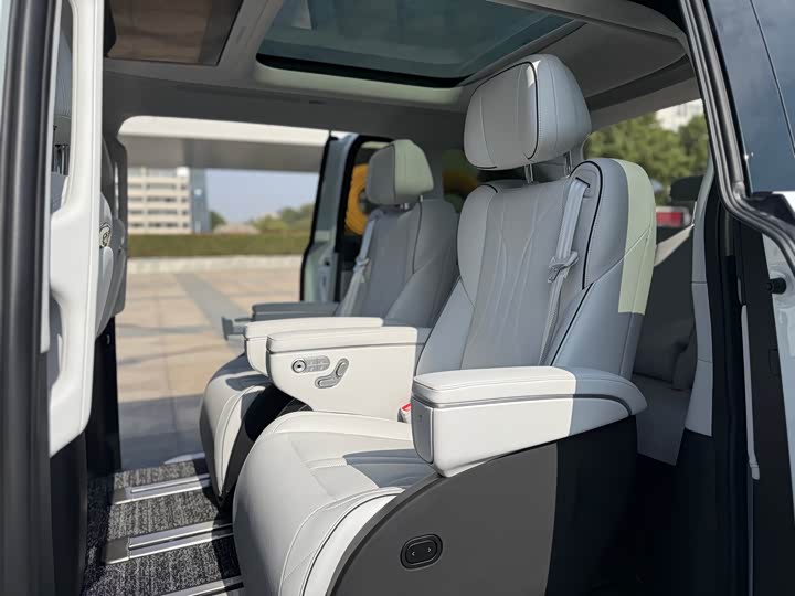 Фото 7 - XPeng X9