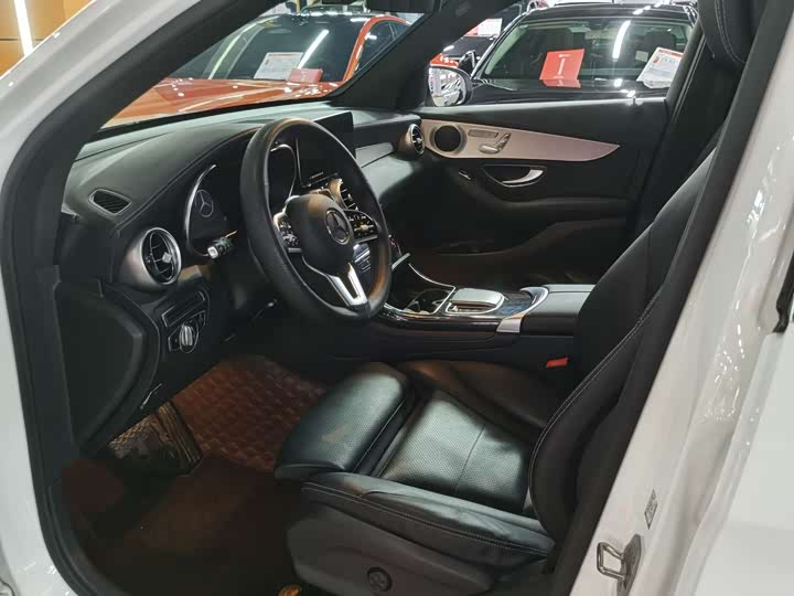 Фото 3 - Mercedes-Benz GLC-Class