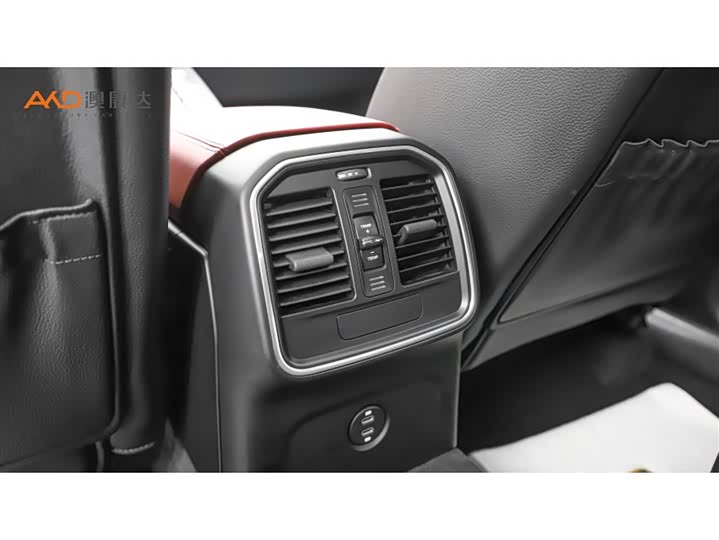 Фото 9 - Porsche Macan