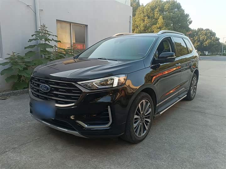 Фото 1 - Ford Edge