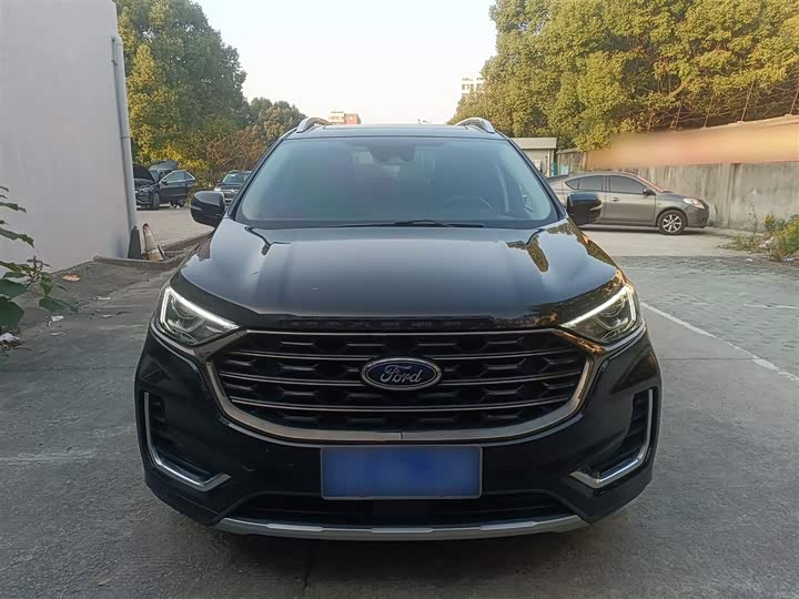 Фото 3 - Ford Edge
