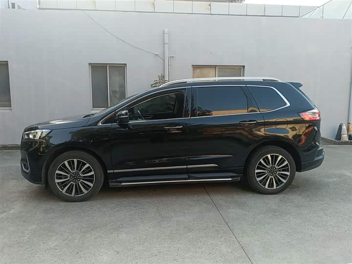 Фото 5 - Ford Edge