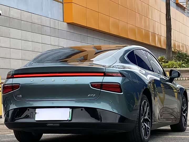 Фото 7 - XPeng P7