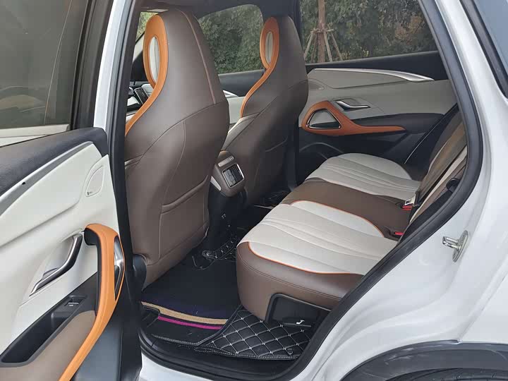 Фото 12 - BYD Song Pro Hybrid