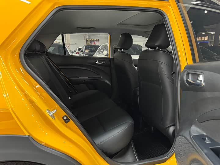 Фото 14 - Kia KX1