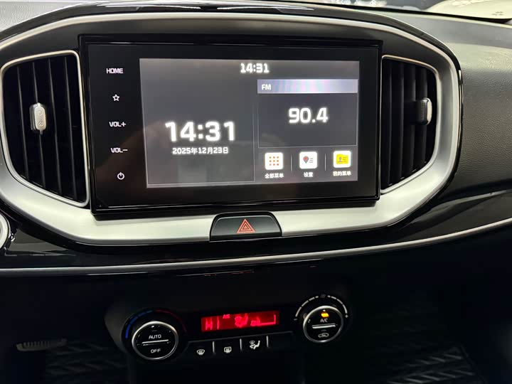 Фото 9 - Kia KX1