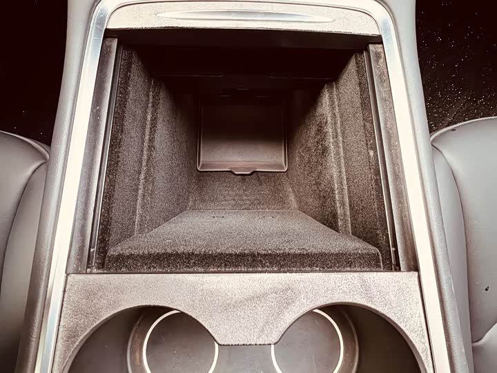 Фото 22 - Tesla Model Y