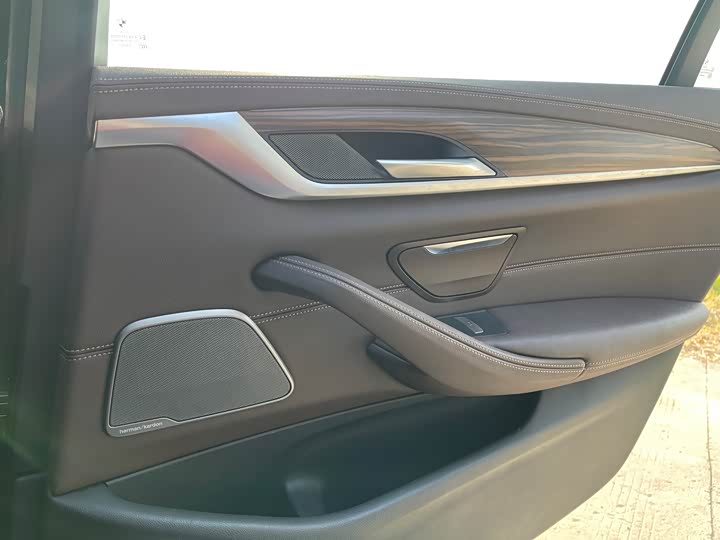 Фото 28 - BMW 5 Series