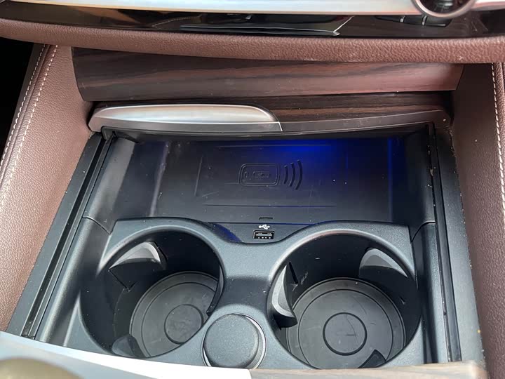 Фото 35 - BMW 5 Series