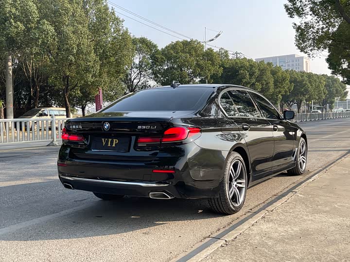 Фото 4 - BMW 5 Series