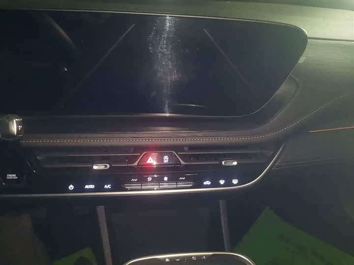 Фото 13 - Buick LaCrosse