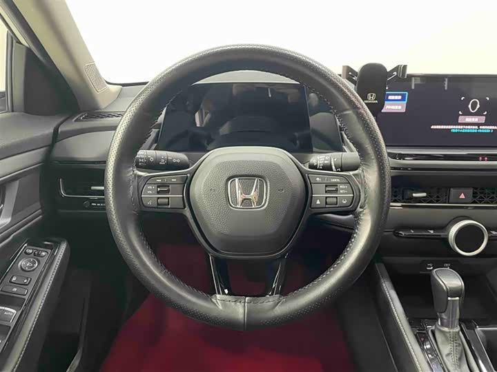 Фото 12 - Honda Inspire