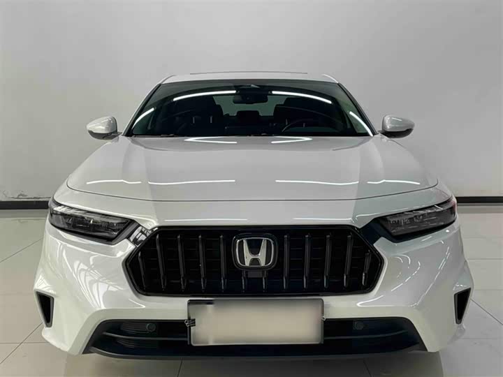 Фото 8 - Honda Inspire