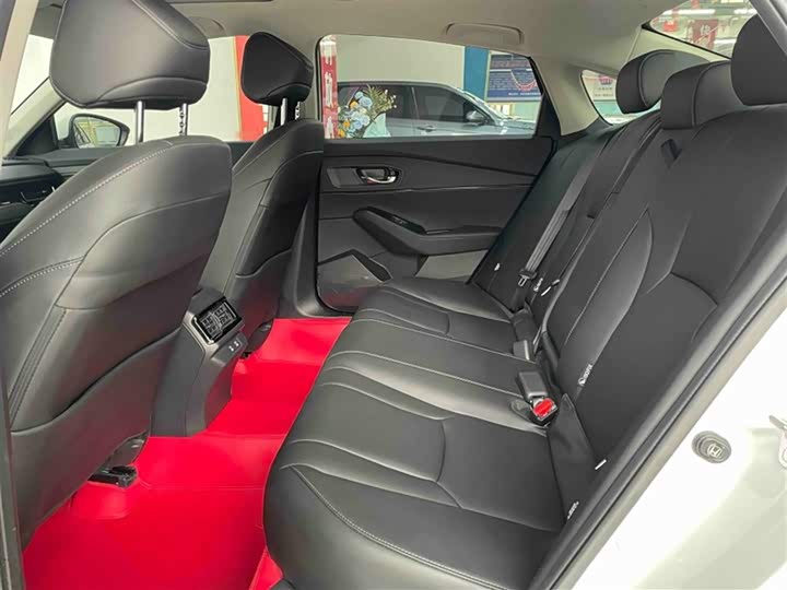 Фото 9 - Honda Inspire