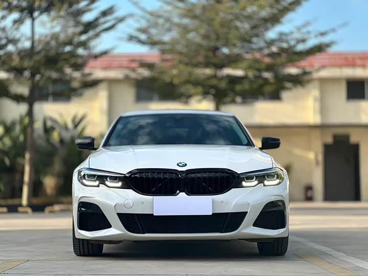 Фото 2 - BMW 3 Series