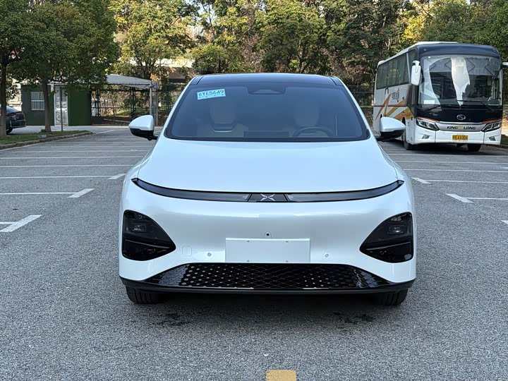 Фото 2 - XPeng G6