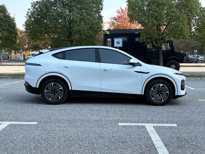 Фото 4 - XPeng G6