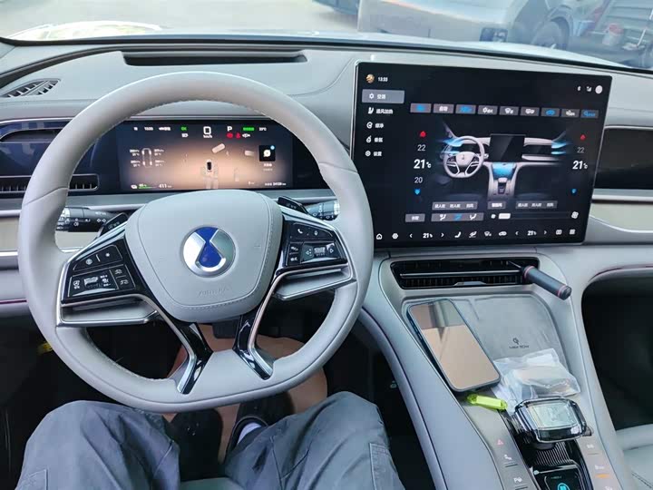 Фото 10 - Denza N7