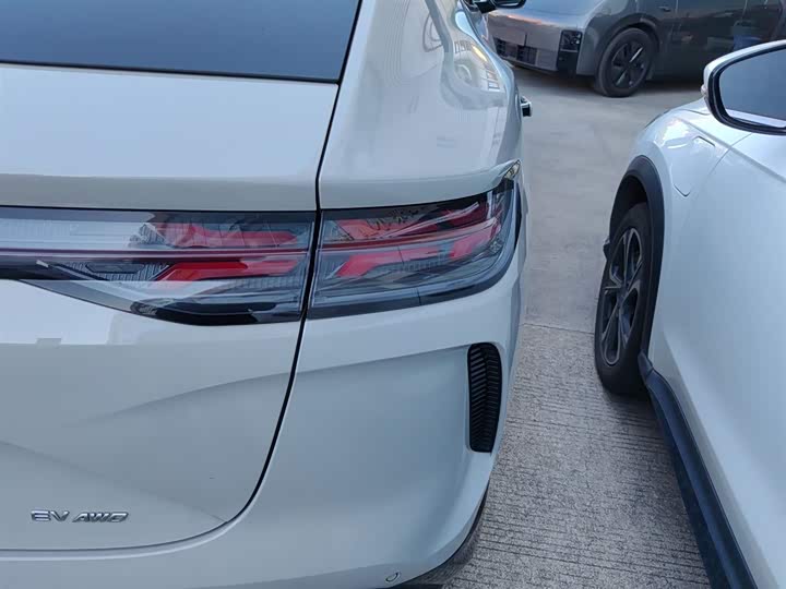 Фото 8 - Denza N7