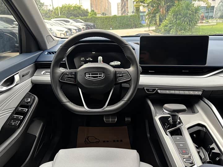 Фото 14 - Geely Preface