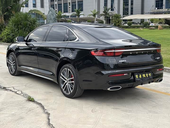 Фото 6 - Geely Preface