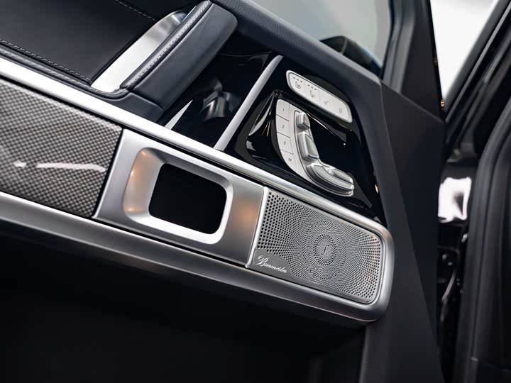 Фото 12 - Mercedes-Benz G-Class