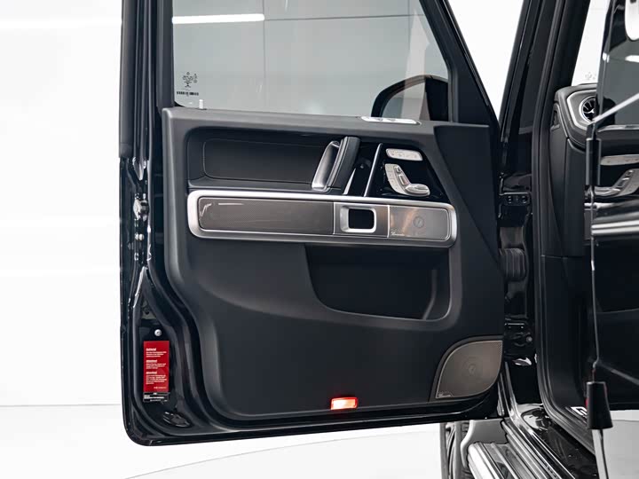 Фото 13 - Mercedes-Benz G-Class