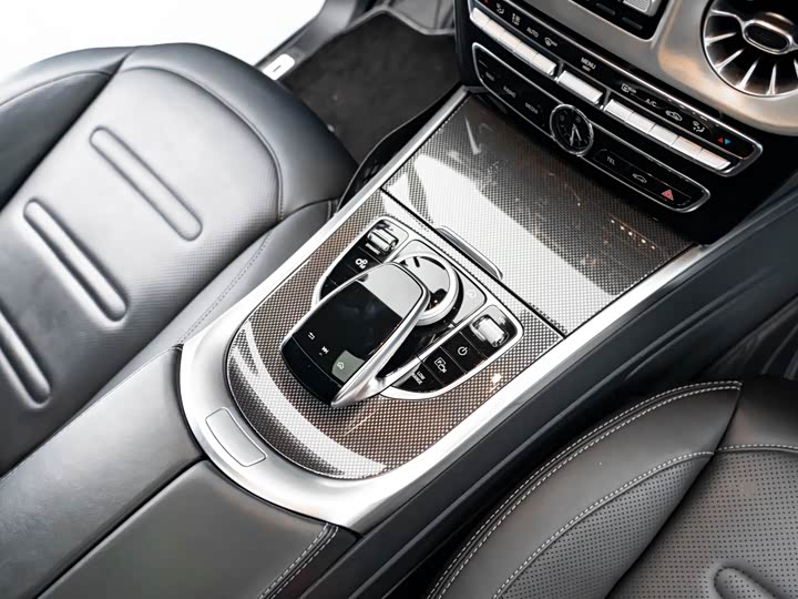 Фото 17 - Mercedes-Benz G-Class