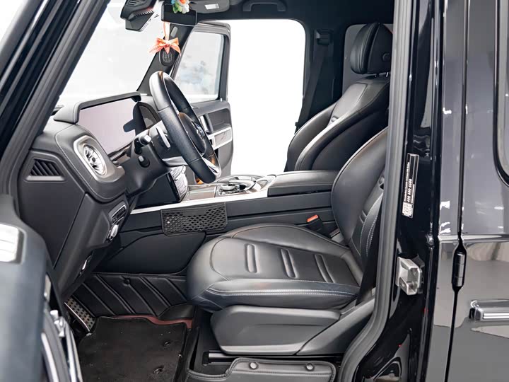 Фото 6 - Mercedes-Benz G-Class