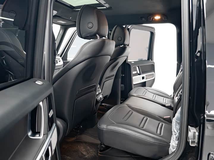 Фото 7 - Mercedes-Benz G-Class
