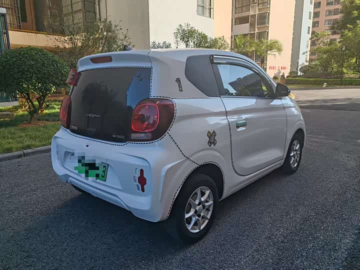 Фото 9 - Roewe Clever