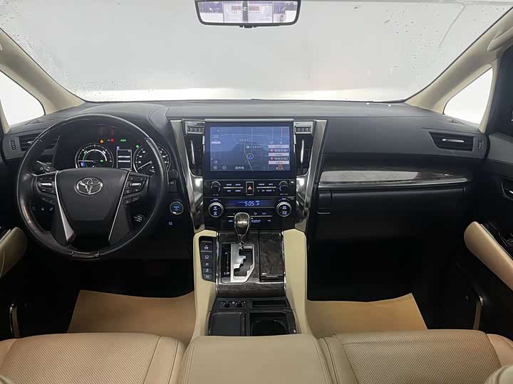 Фото 11 - Toyota Alphard