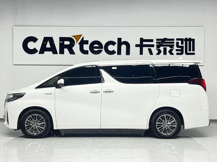 Фото 4 - Toyota Alphard